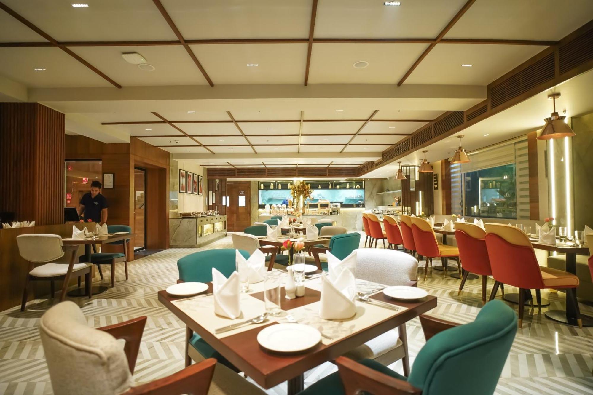 Ishaan Sarovar Portico Deoghar Esterno foto